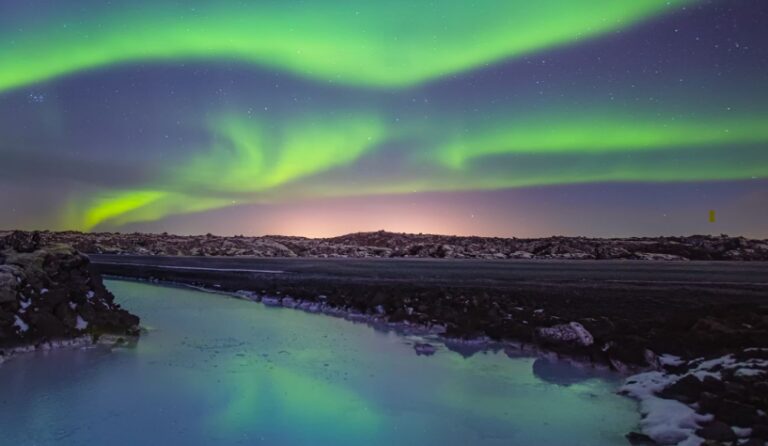 Iceland Northern Lights Guide: When to Go, How to See Them, and Whether It’s Worth the Trip