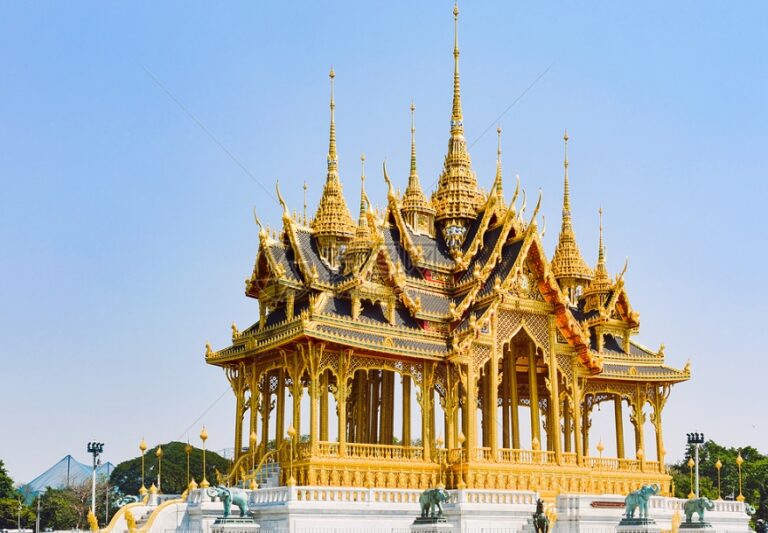 The Grand Palace Bangkok: Is It Really Worth Visiting? A Practical Guide for First-Time Travelers